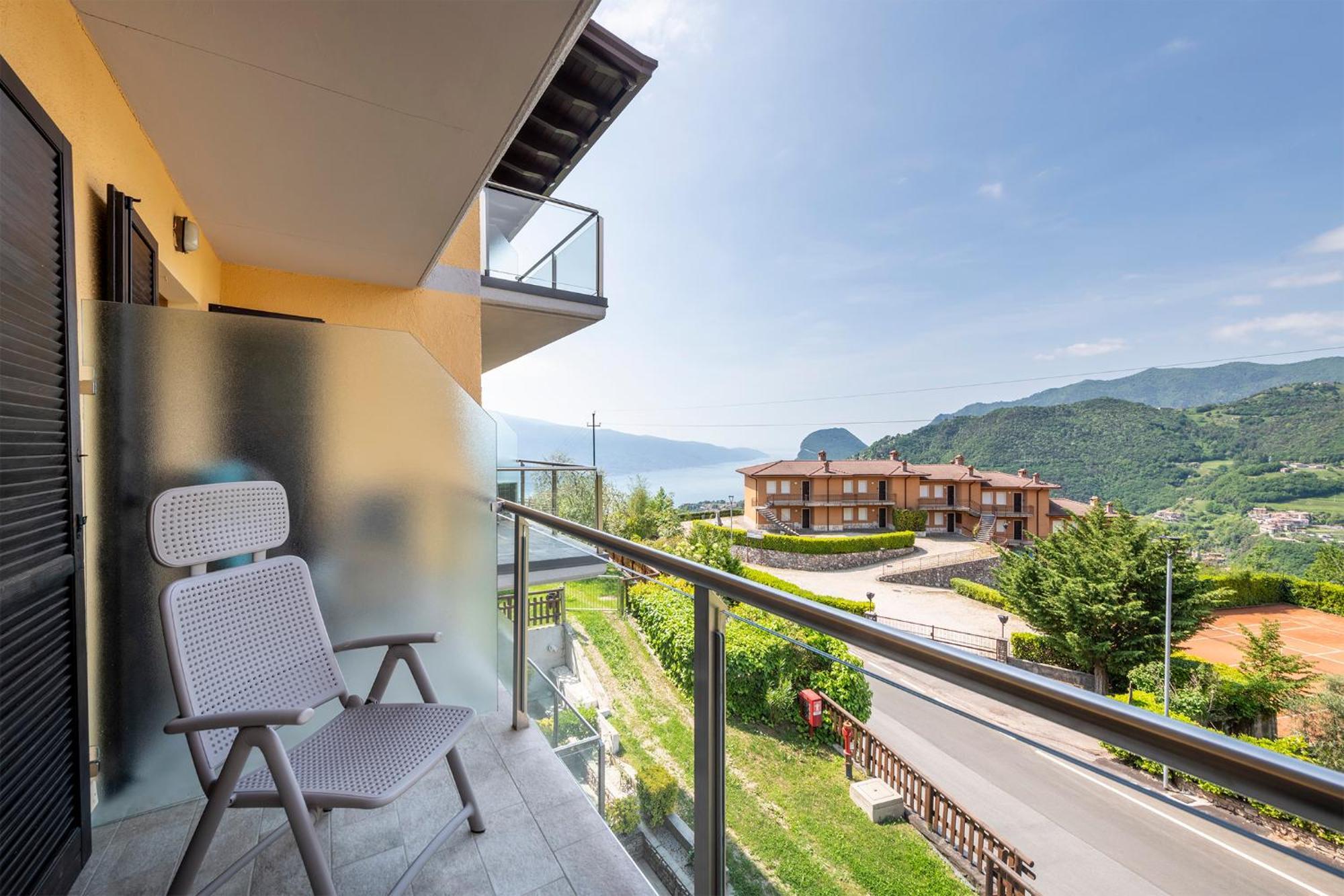 Hotel Pineta Campi Tremosine Exterior photo