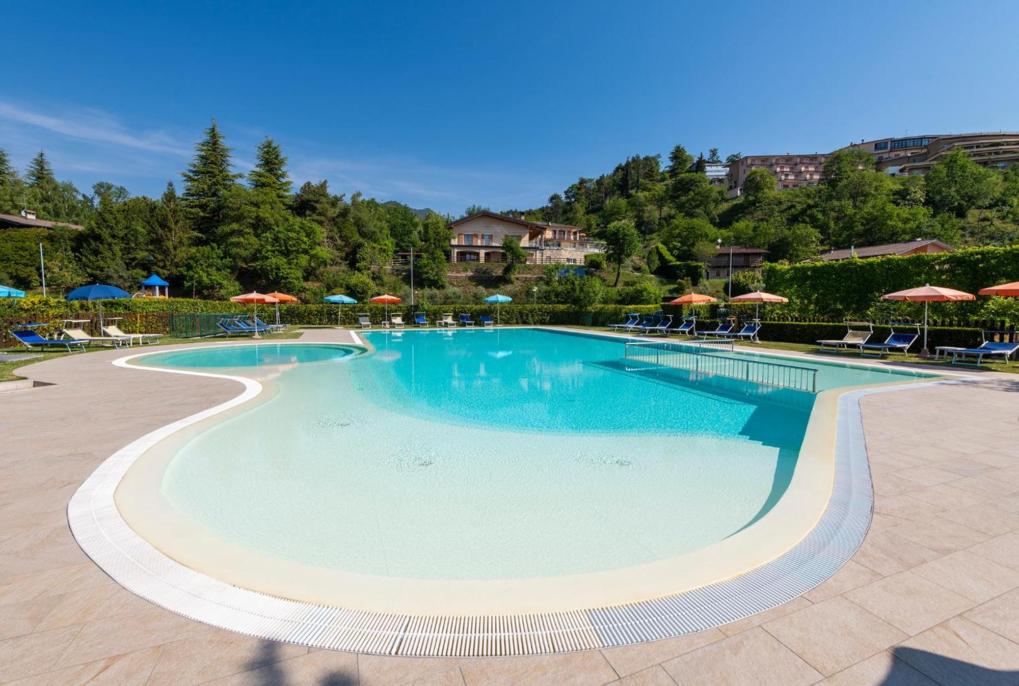 Hotel Pineta Campi Tremosine Exterior photo